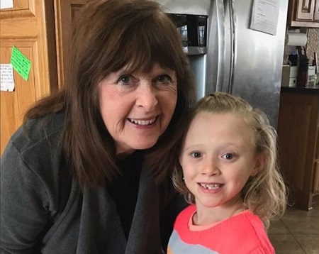 Mary Duggar with one of her great-granddaughters.