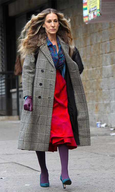 Sarah Jessica Parker Looks Lovely In Vibrant Red Skirt and Plaid Coat ...