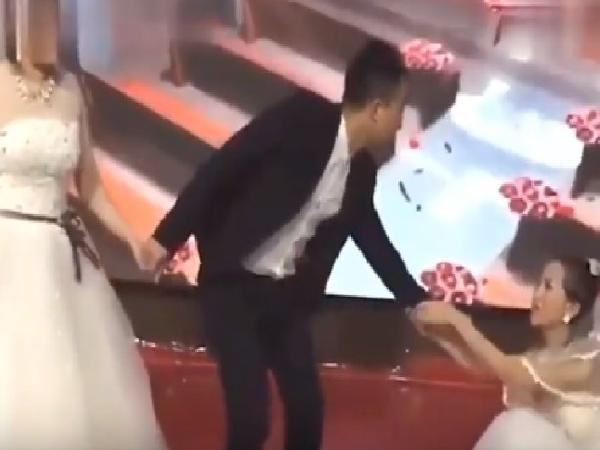 Bride Gets Shocked After Grooms Ex Gatecrashes The Wedding In Bridal Dress In China Glamour Fame