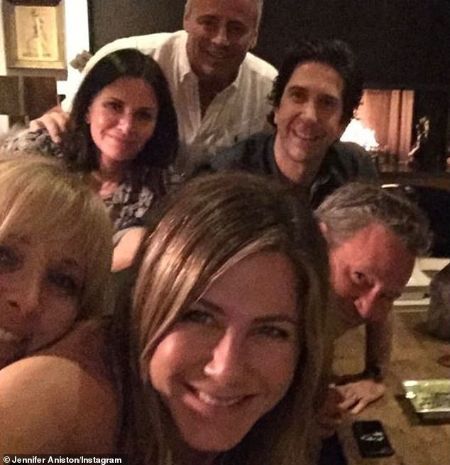 Jennifer Selfie with Friends cast members