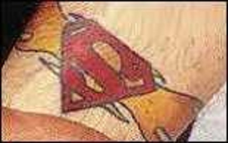 A snap of Superman logo tattoo on Fatone's arm.