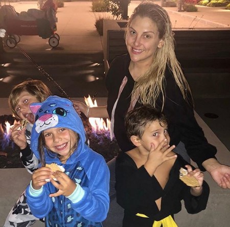 Gina with her three kids, Nicholas, Sienna, Luca.