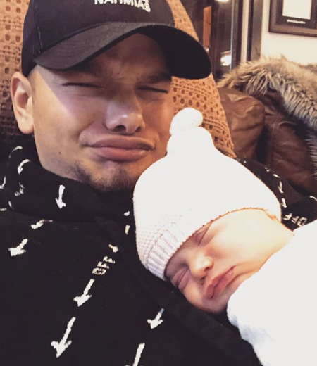 Kane Brown making faces to look like his daughter.