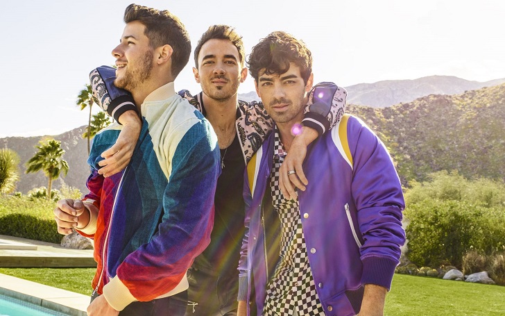 Jonas Brothers to Release a New Holiday Song 'Like It's Christmas' on Friday