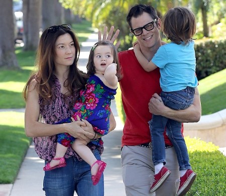 Naomi Nelson and Johnny Knoxville with their two kids.