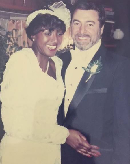 Renee Greenstein and her husband Justin Greenstein got married on 4 January 1991.