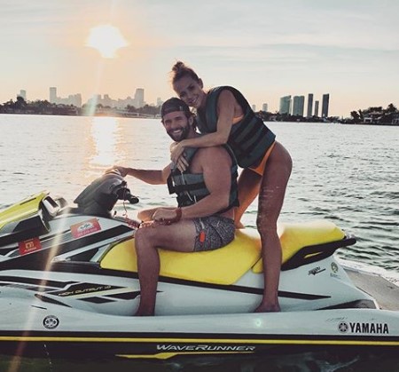 Jed and his new girlfriend jetskiing. 