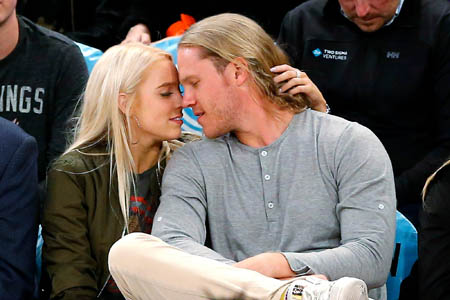 Photo: Noah Syndergaard and Alexandra Cooper watch the Rangers -  NYP20170422170 