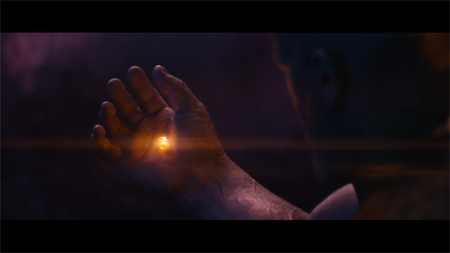 Soul Stone seen in the hand of Thanos.