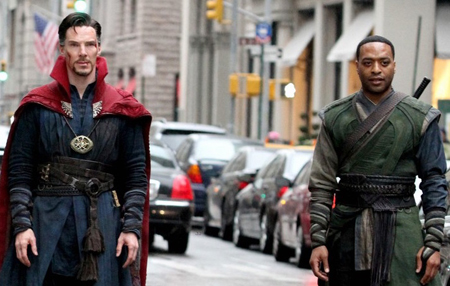 Doctor Strange and Baron Mordo seen together in the streets of New-York.