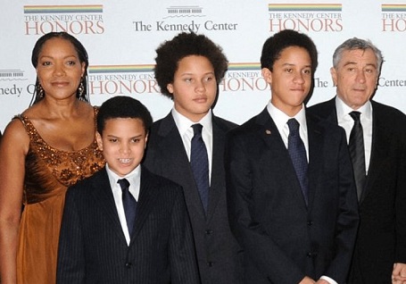 De Niro is with Hightower and his four sons.