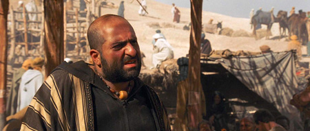 Omid Djalili in Gladiator