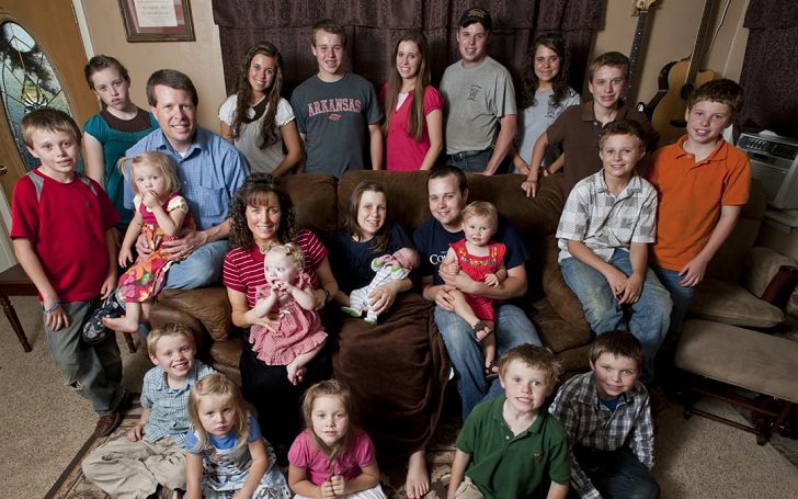 19 Kids And Counting - Who Is The Richest Duggar Kid?