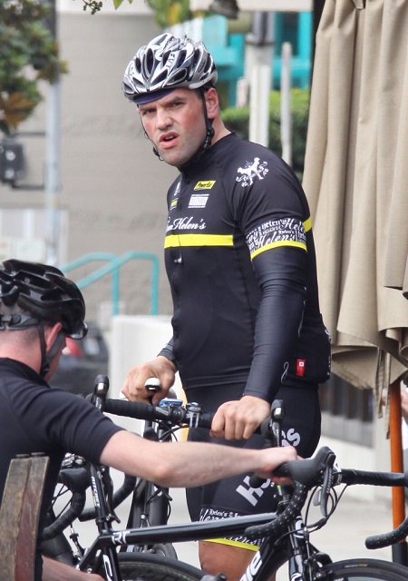 "My Name Is Earl" star Ethan Suplee, who lost over 200 pounds, stays in shape by going on a bike ride in Los Angeles.
