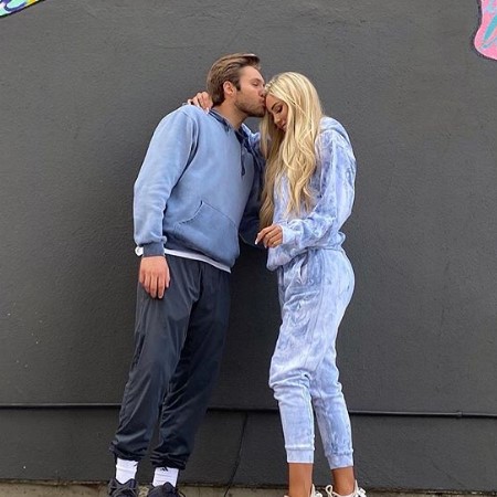 Katerina Rozmajzl is in relationship with Czarek Czworkowski.