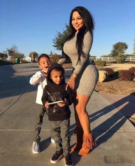 Brittanya along with her kids