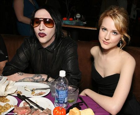 Snippet of Manson and Rachel enjoying their dinner date. 