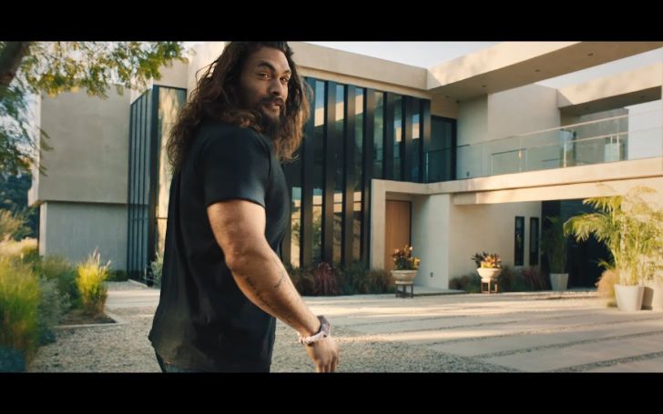 Jason Momoa Shed His Skin, Thinned Out and Went Bald for a Funny Super Bowl LIV Ad