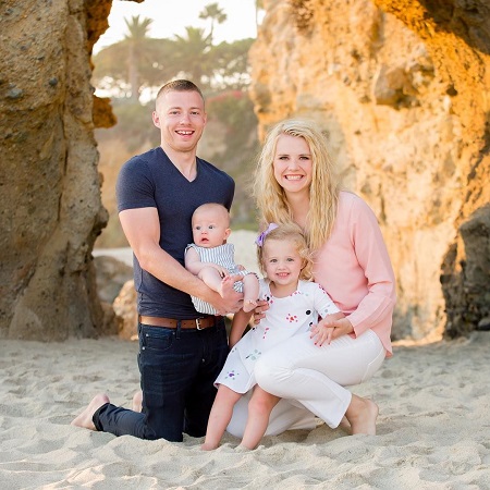 Elizabeth Smart with her husband and two kids.