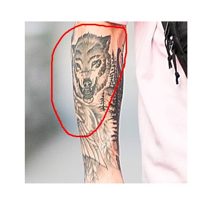 Pete have a wolf picture tattoo to show his care for his family.