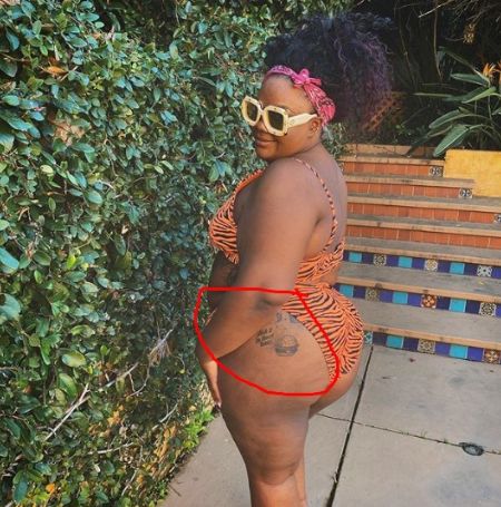 The American comedian Nicole Byer got tattoo in her butt cheeks.