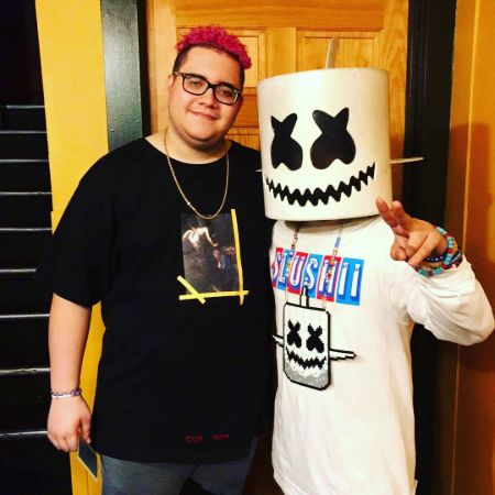 Slushii is associated with top-notch artists like Skrillex, Marshmello, Jauz, and many more.