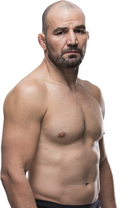 Glover Teixeira is currently #8 in the UFC light heavyweight rankings. 