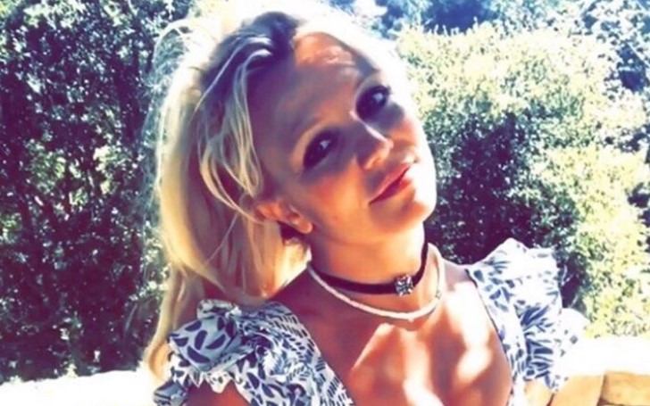 Britney Spears Chops Her Bangs and Flaunts Her New Look
