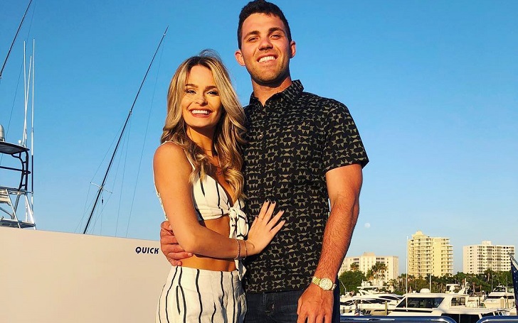 'Siesta Key' Juliette Porter Says Ex Alex Kompothecras "Begged" for Their Hookup