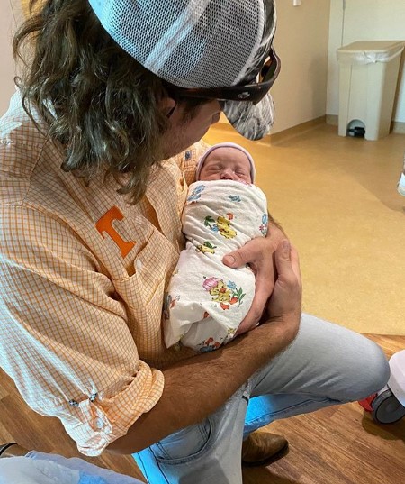 morgan wallen welcomed baby with katie.