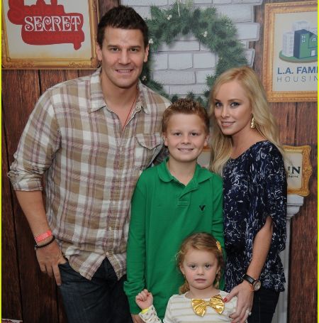  David Boreanaz with his wife and two lovely children.