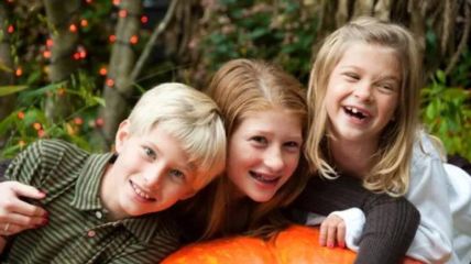 Bill Gates's children Jennifer, Rory, and Phoebe when they were little.