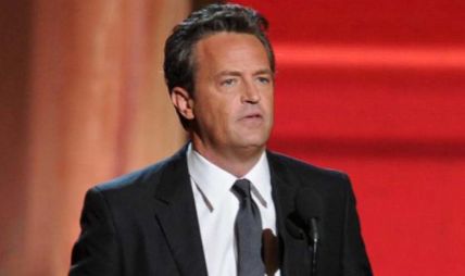Matthew Perry addressing the audience.
