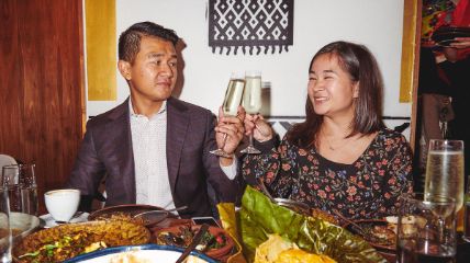 Ronny Chieng is married to Hannah Pham.