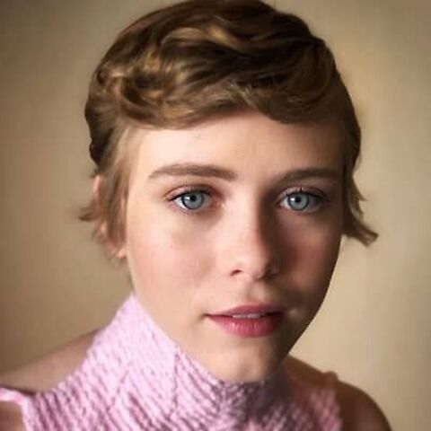 Who is Sophia Lillis' Boyfriend in 2021? Learn all the Details Here ...