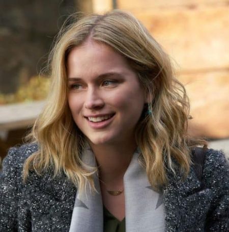 Elizabeth Lail's estimated net worth is around $1 million as of 2021.