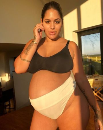 Malin Andersson is more than 39 weeks pregnant.