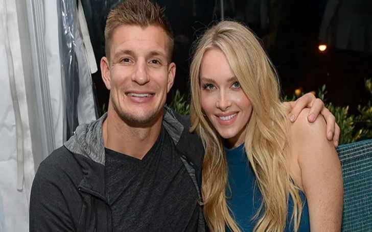 Camille Kostek grabs on-field photo — and on-field kisses — with Rob  Gronkowski - The Boston Globe