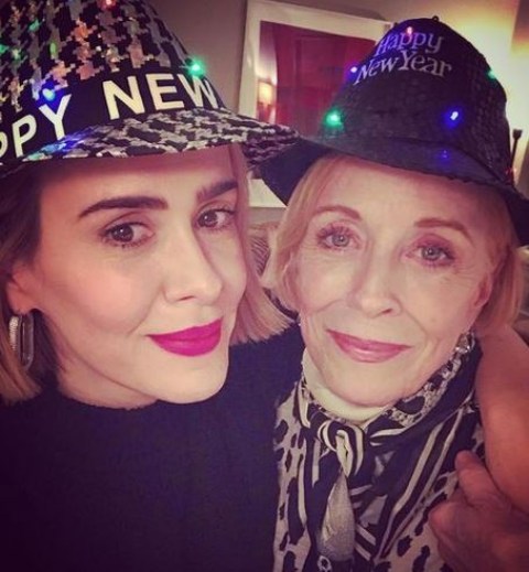 Sarah Paulson dating Holland Taylor