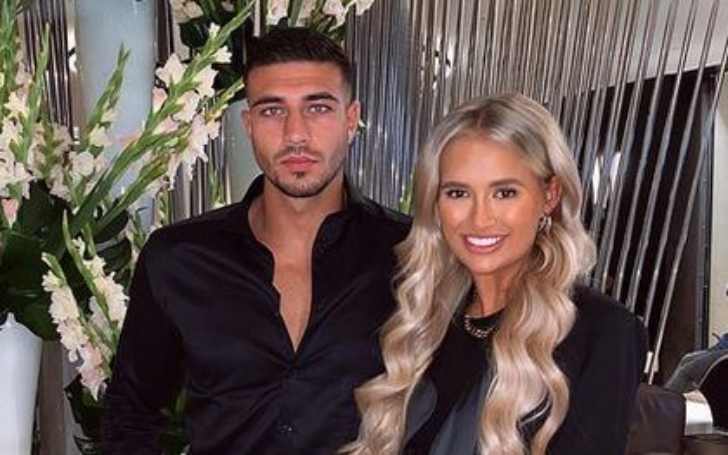 Love Island Star Tommy Fury Shares Daughter With Molly Mae Hague Glamour Fame 