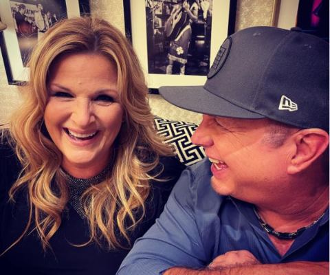 Trisha Yearwood and Garth Brooks are together for almost two decads