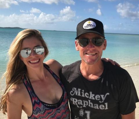 Anna Hanse and Lance Armstrong are happily married