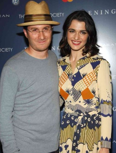 Rachel Weisz is previously engaged to Darren
