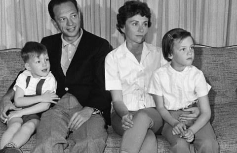 Don Knotts has two children