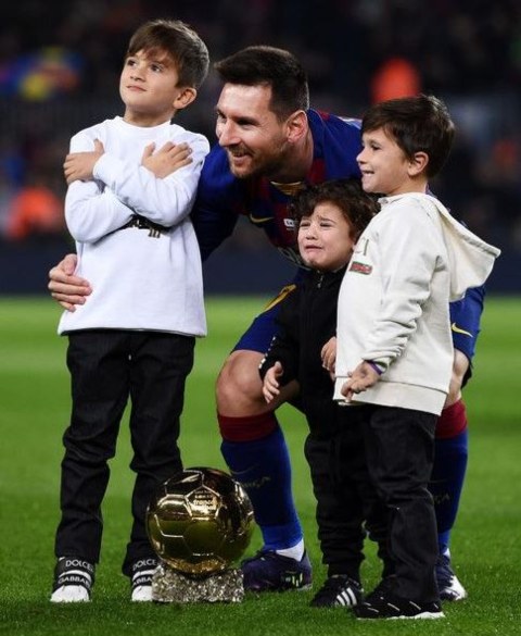 Ciro Messi Roccuzzo father and brothers