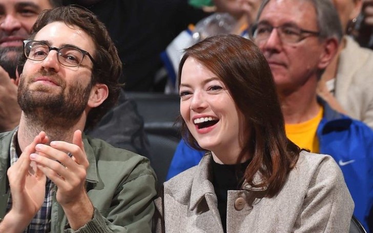 La La Land Star Emma Stone Ties The Knot With Fiancé Dave McCary Amid  Lockdown? That's What Netizens Think