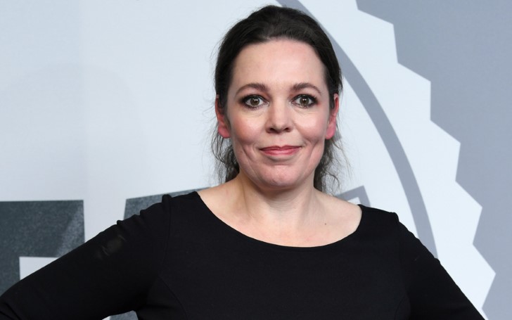 Queen Olivia Colman Hopes To Reign at the Oscars