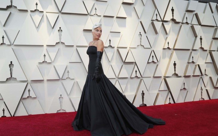 Red, Pink and Oscar Gold Overran the Academy Awards Red Carpet