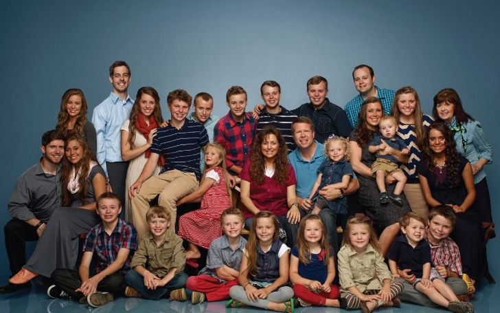 The Duggars Celebrate Easter In Their Trademark Weird Manner