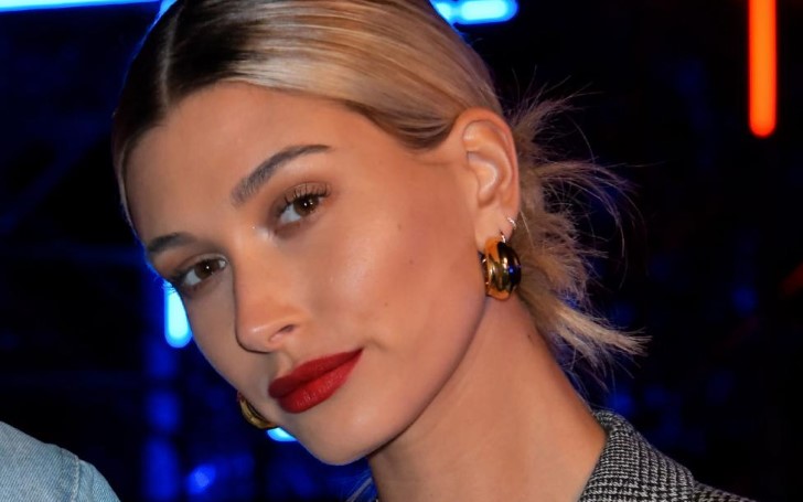 Hailey Bieber Looks Incredible as She Dyes Her Hair Bubblegum Pink